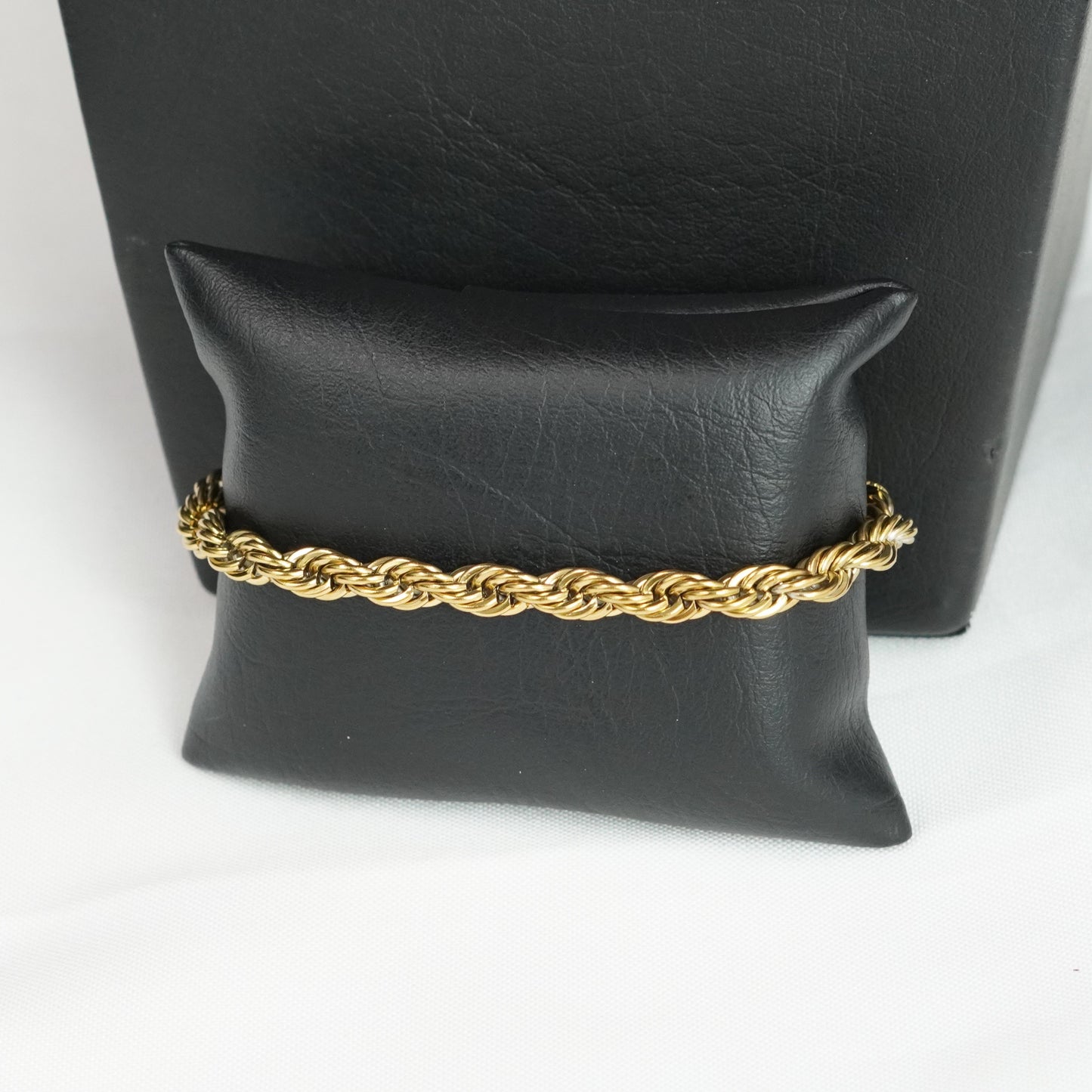 Cadena Sello Sagrado